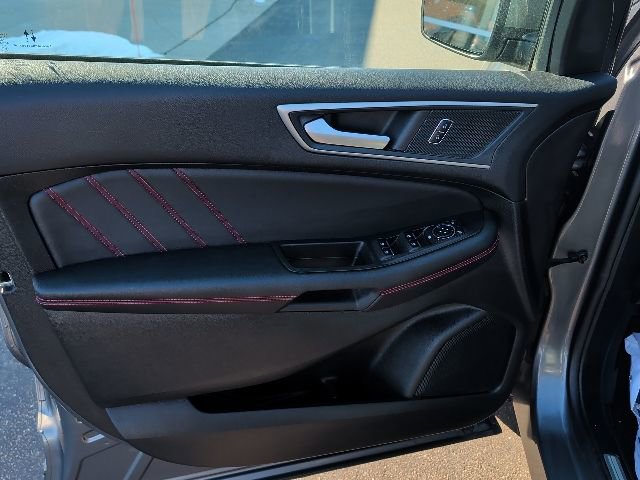 Certified 2024 Ford Edge ST-Line image 13