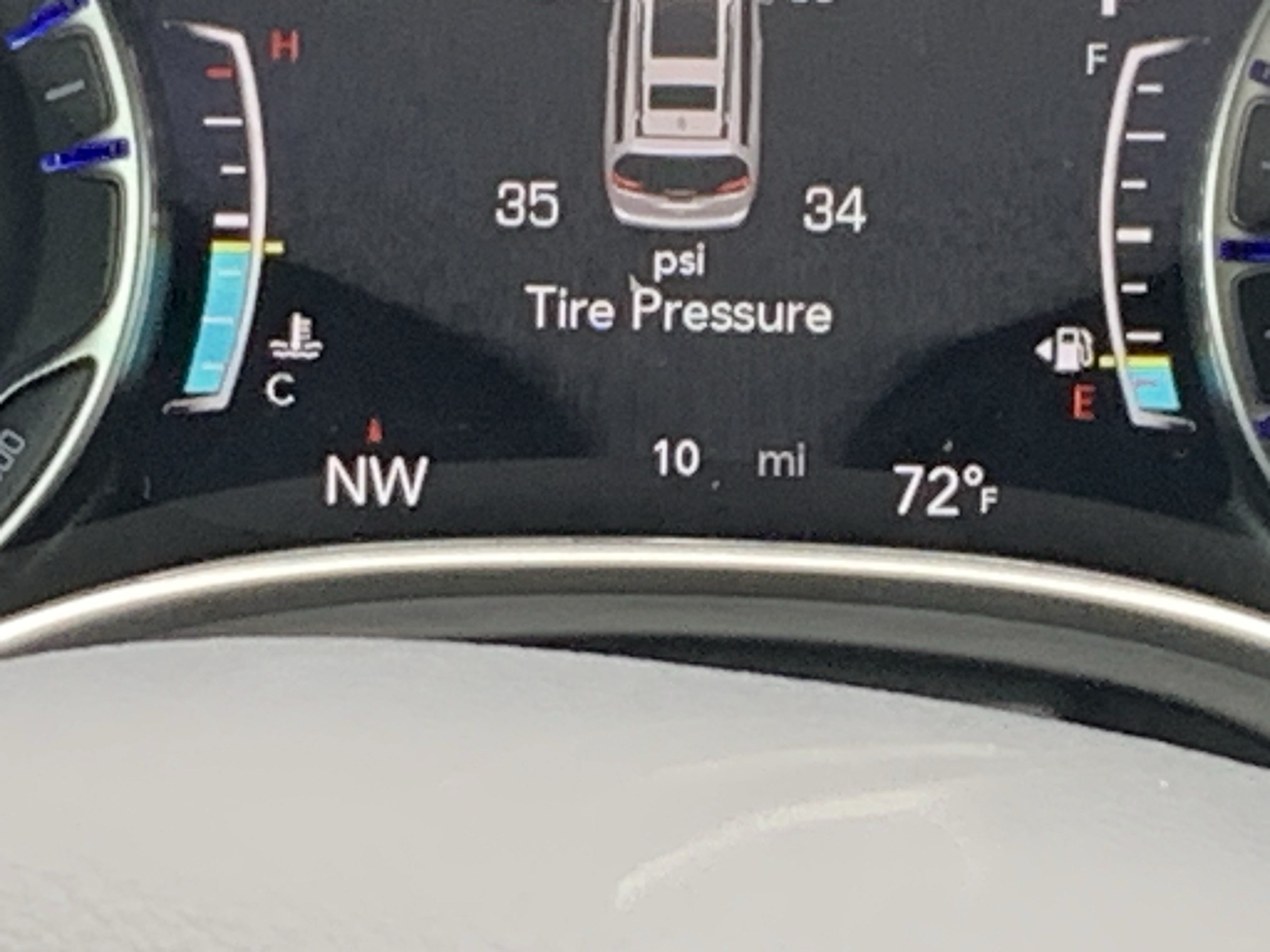New 2027 Chrysler Pacifica Select FWD image 23