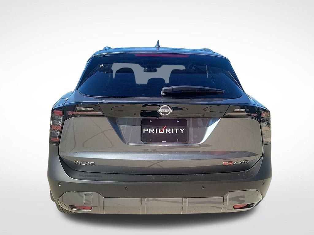 New 2025 Nissan Kicks SR w/ SR Premium Package image 4