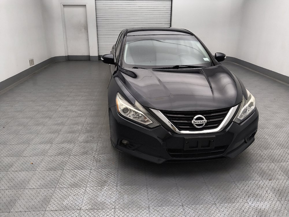 Used 2018 Nissan Altima 2.5 SL FWD image 14