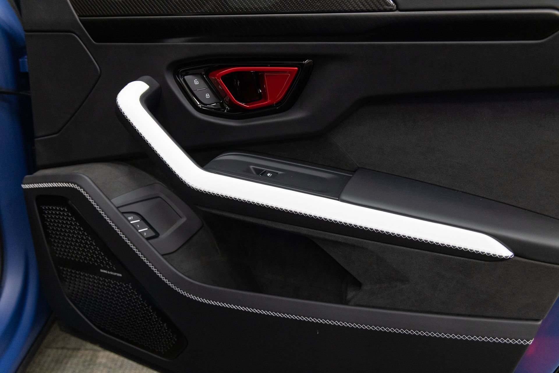 Used 2025 Lamborghini Urus SE image 21