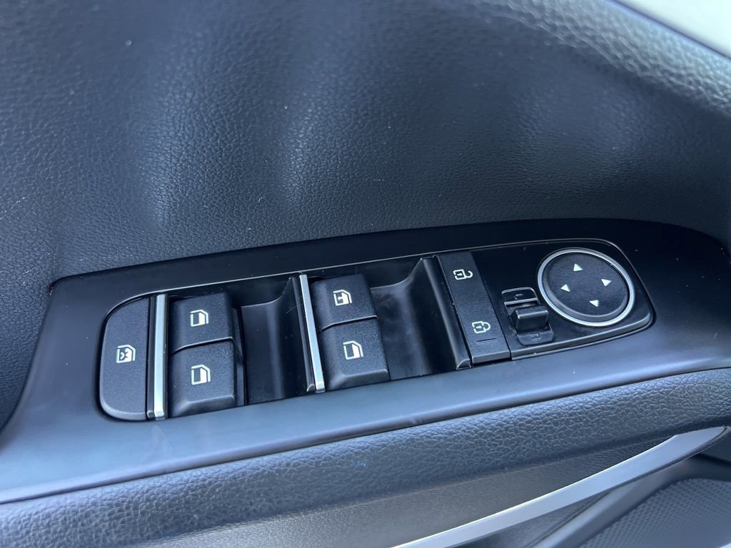 Used 2024 Kia Soul LX w/ Option Group 015 image 21