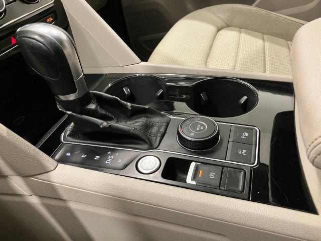 Used 2018 Volkswagen Atlas SEL Premium AWD/4WD image 35
