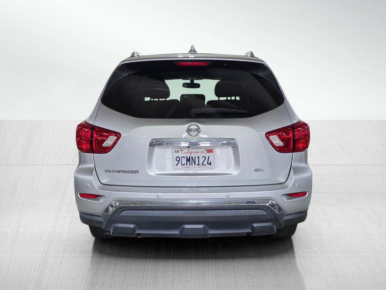 Used 2019 Nissan Pathfinder SL FWD image 6
