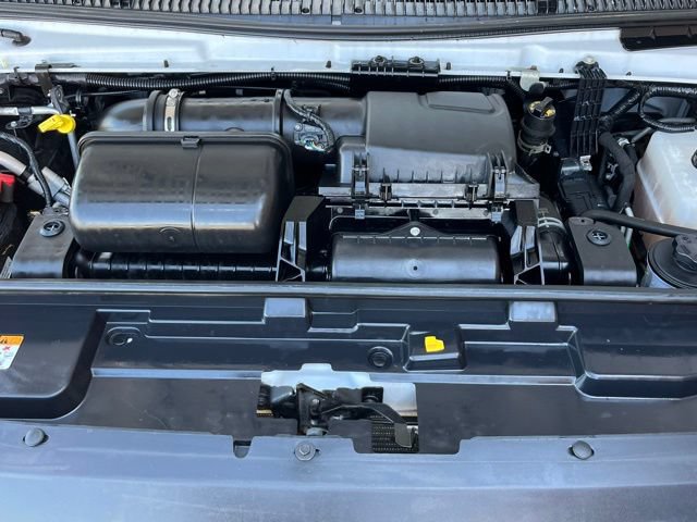 Used 2024 Ford E-450 and Econoline 450 Super Duty w/ Power Windows & Locks Group RWD image 9