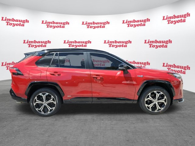 Used 2024 Toyota RAV4 XSE AWD/4WD image 25