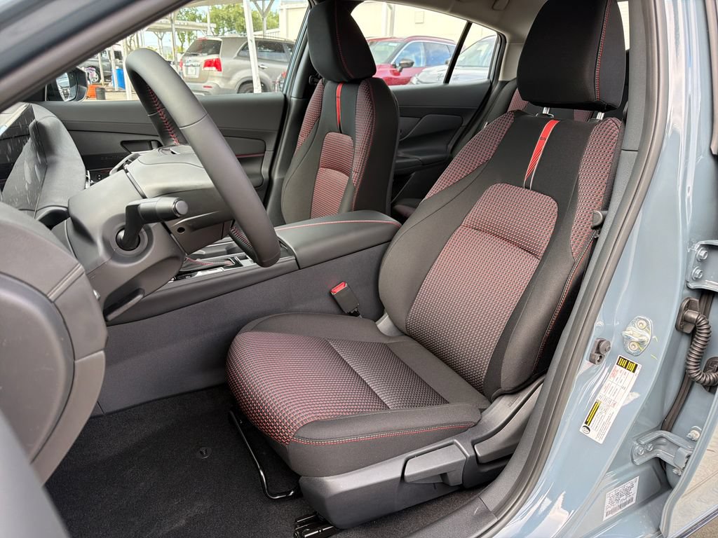 New 2026 Nissan Sentra SR w/ Floor Mat Package FWD image 28