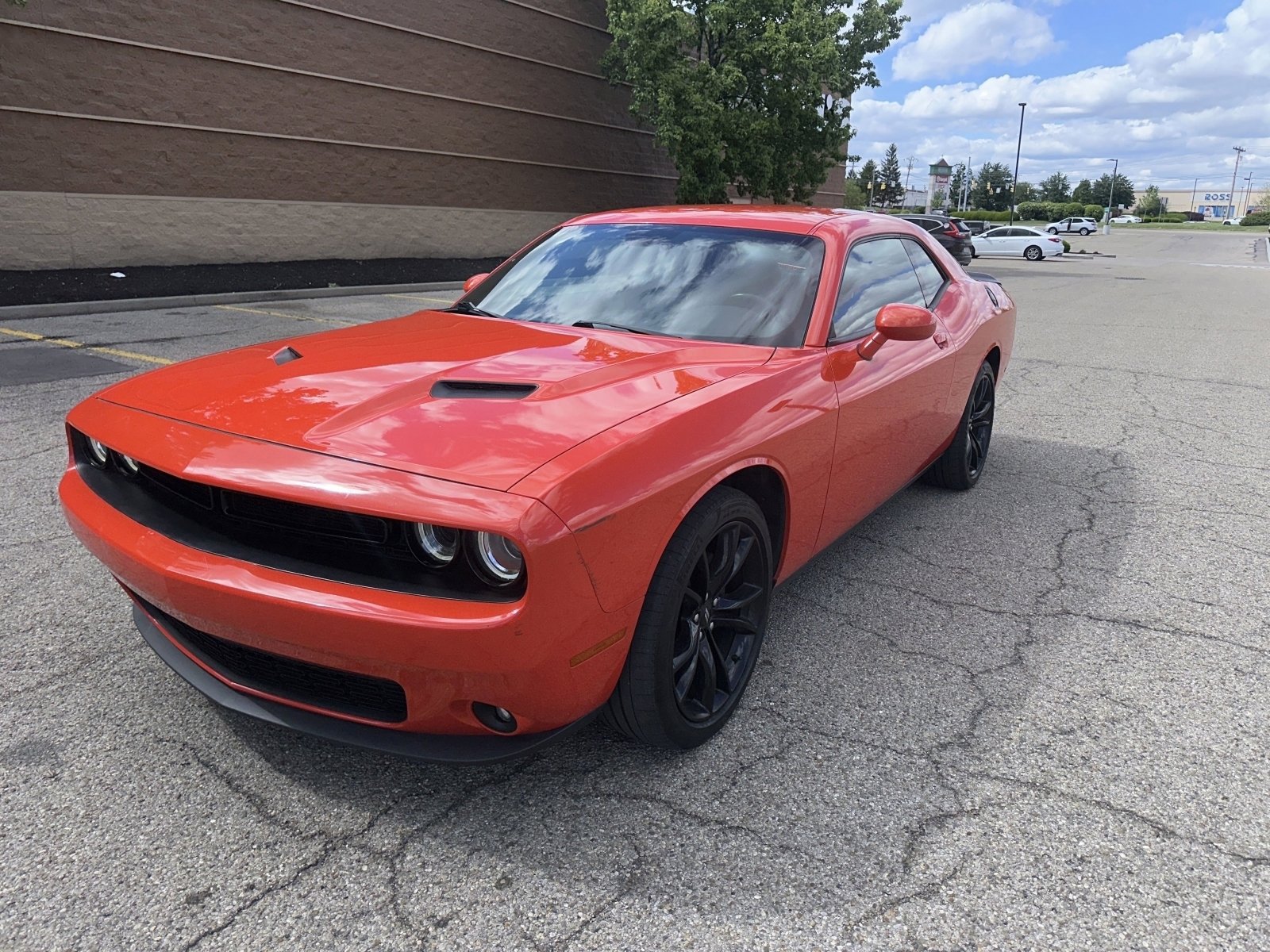 Used 2018 Dodge Challenger SXT w/ Blacktop Package RWD image 12