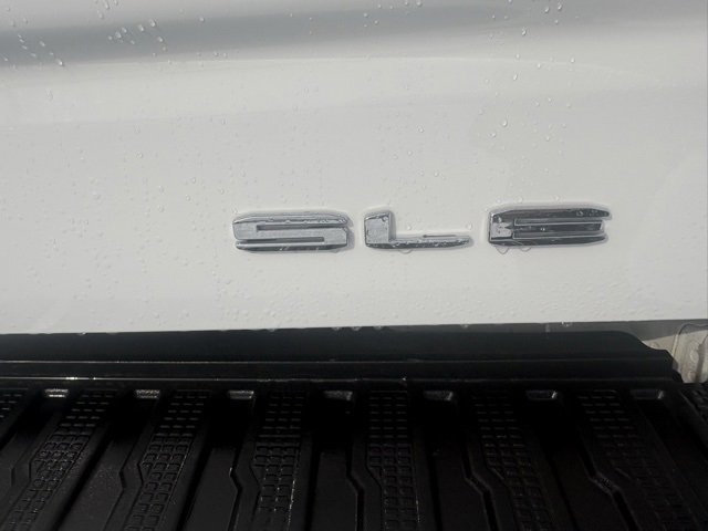 Used 2021 GMC Sierra 1500 SLE w/ Preferred Package image 11