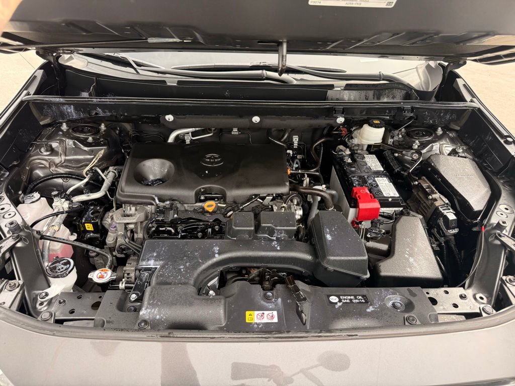 Used 2023 Toyota RAV4 XLE Premium AWD/4WD image 29