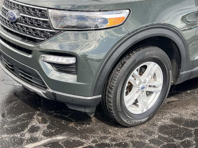 Certified 2023 Ford Explorer XLT w/ Equipment Group 202A AWD/4WD image 9