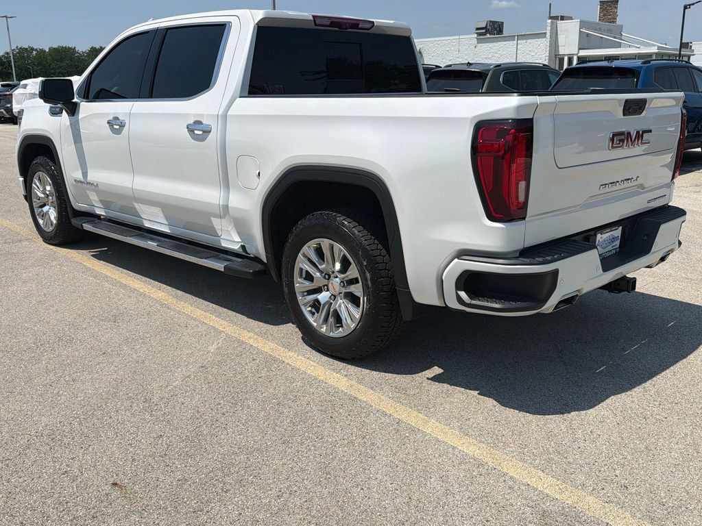 Used 2024 GMC Sierra 1500 Denali w/ Technology Package AWD/4WD image 4