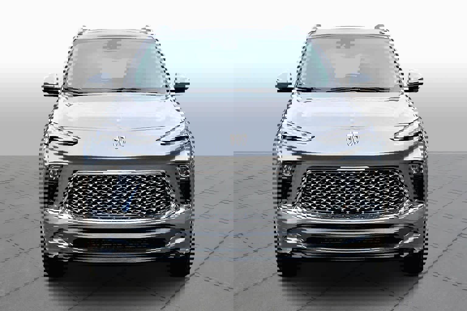 Used 2025 Buick Encore GX Avenir w/ Avenir Technology Package image 4