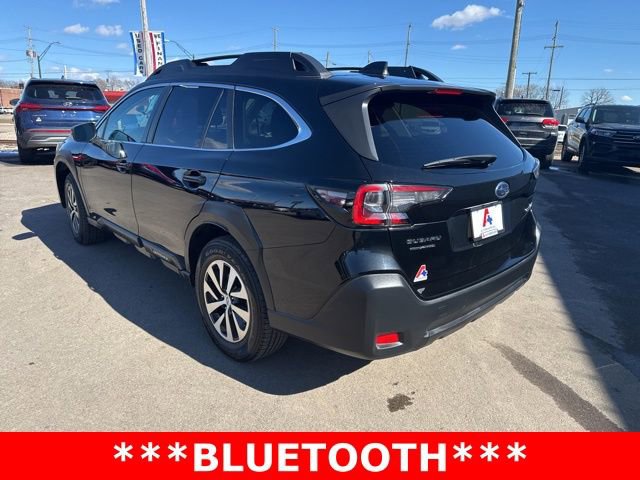 Used 2023 Subaru Outback Premium image 5