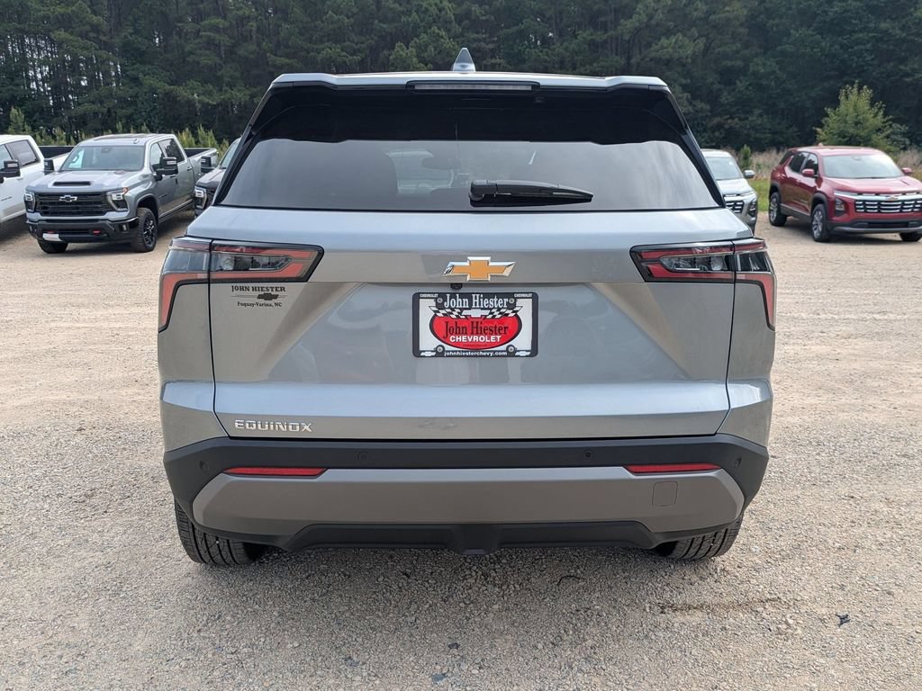 New 2026 Chevrolet Equinox LT FWD image 3