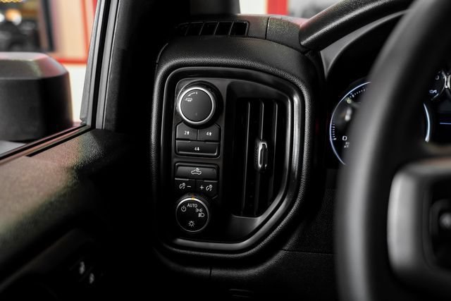 Used 2022 Chevrolet Silverado 2500 Custom w/ Gooseneck/5TH Wheel Package AWD/4WD image 27