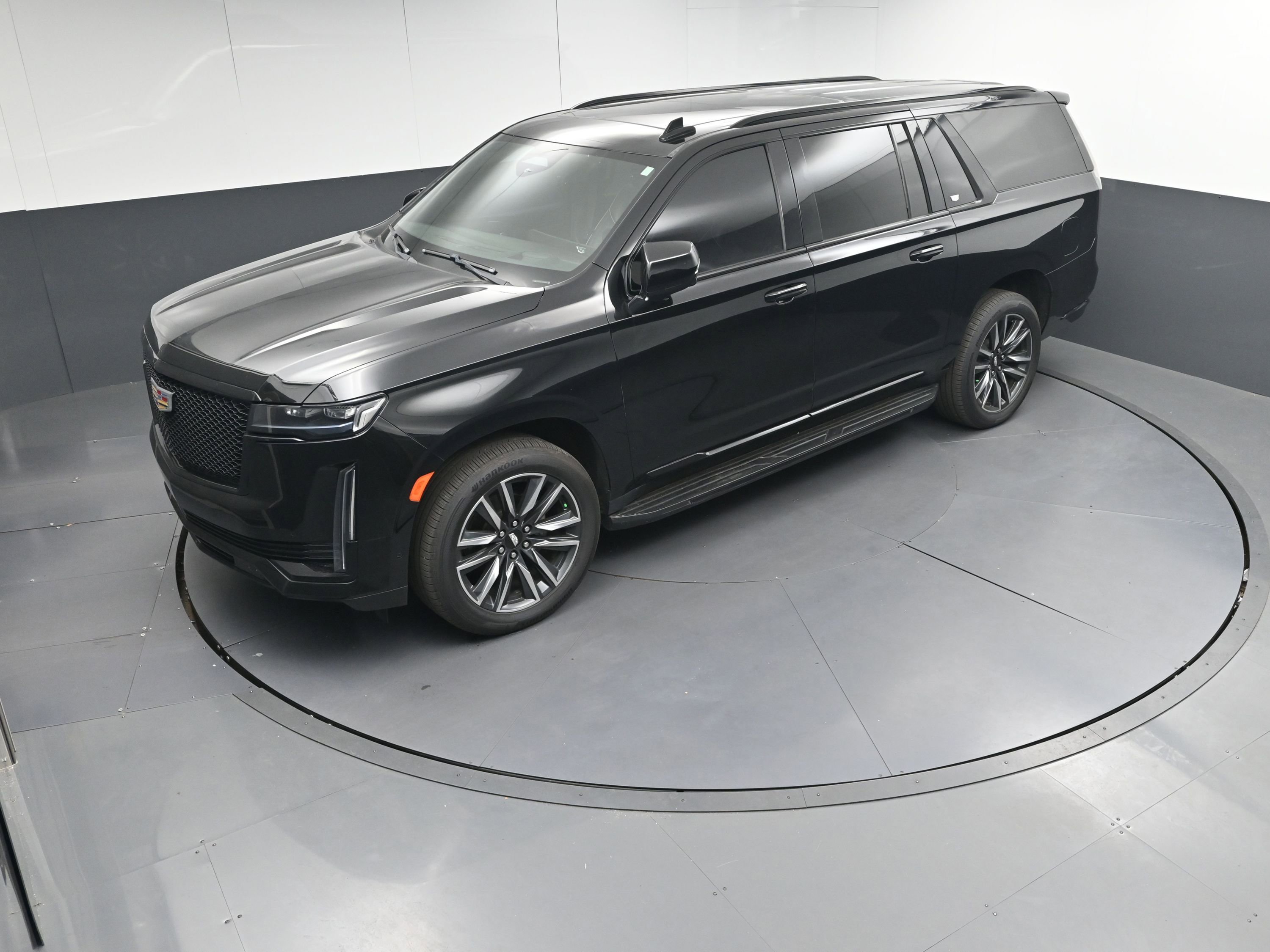 Used 2023 Cadillac Escalade ESV Sport image 28