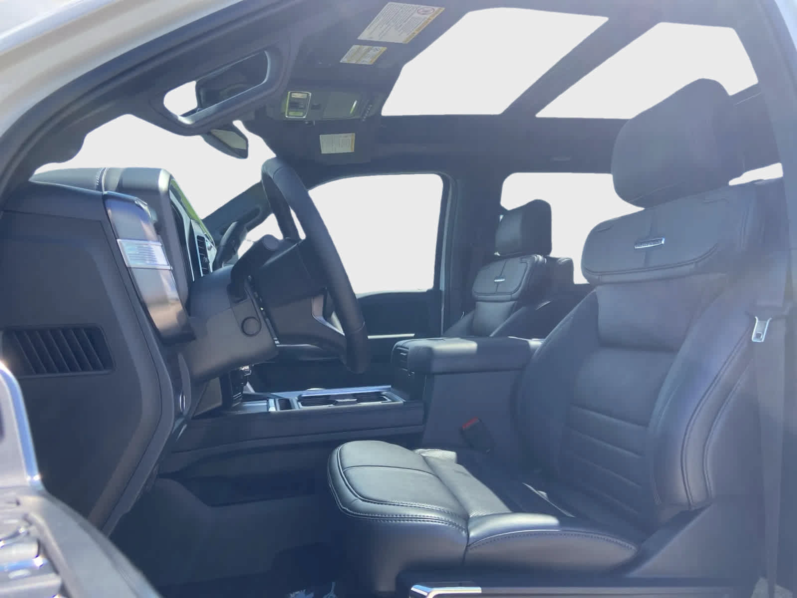 New 2026 Ford F450 Platinum w/ FX4 Off-Road Package AWD/4WD image 13