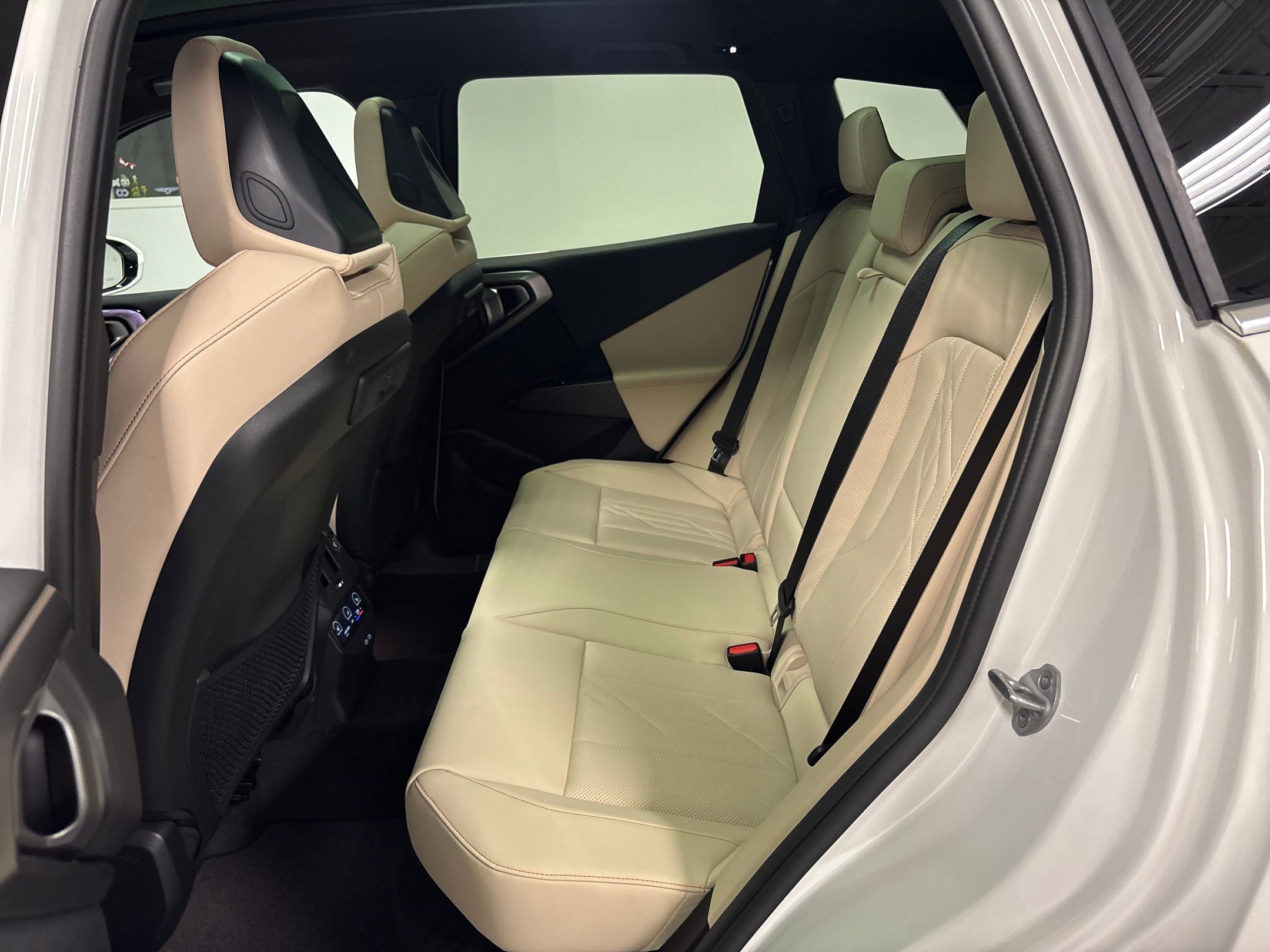 Used 2026 BMW X3 xDrive30 w/ Convenience Package image 14