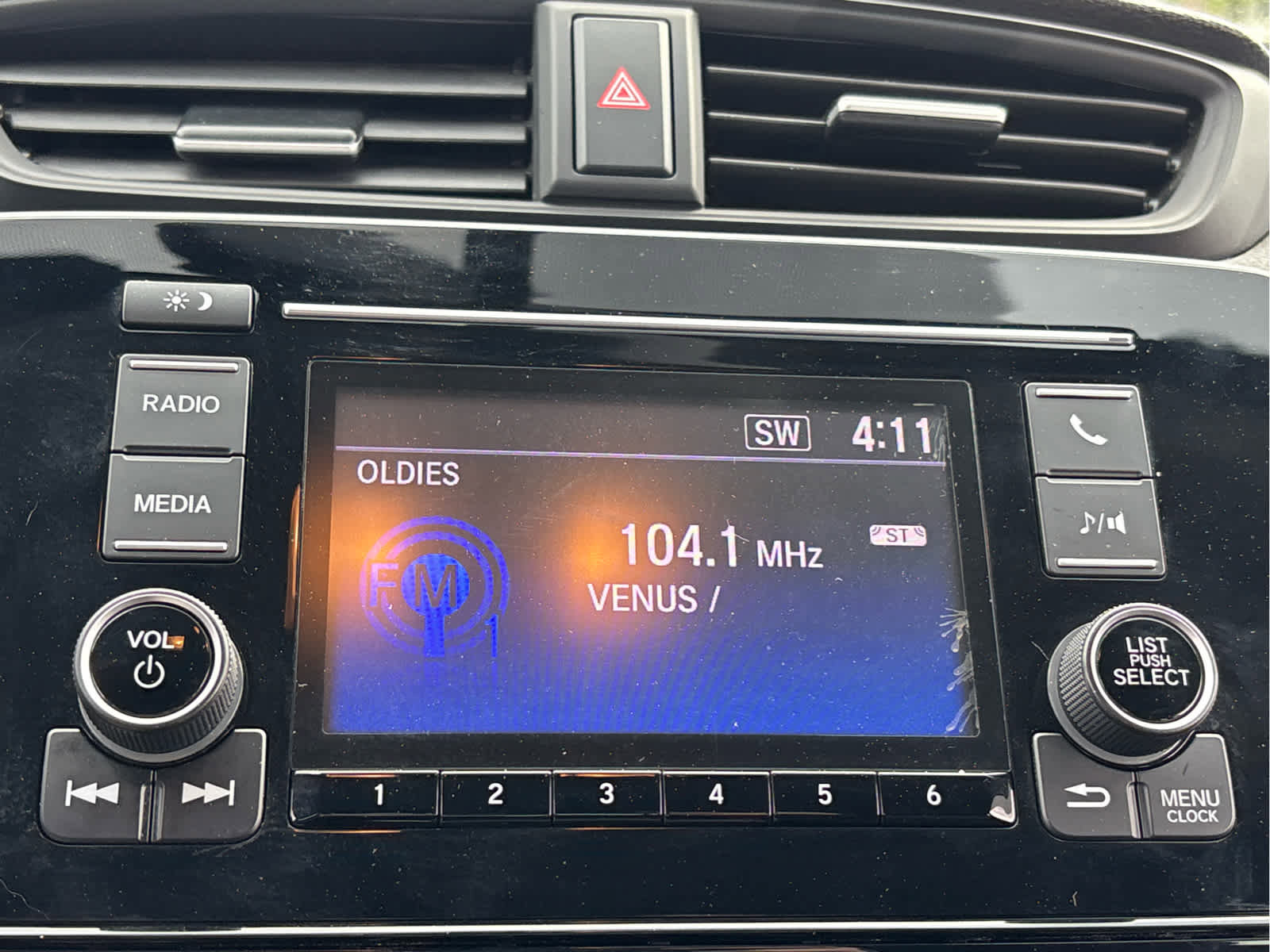 Used 2018 Honda CR-V LX image 13