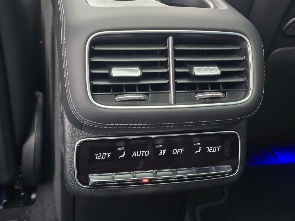 New 2026 Mercedes-Benz GLS 63 AMG 4MATIC image 18