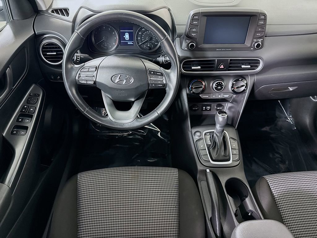 Used 2018 Hyundai Kona SEL image 3