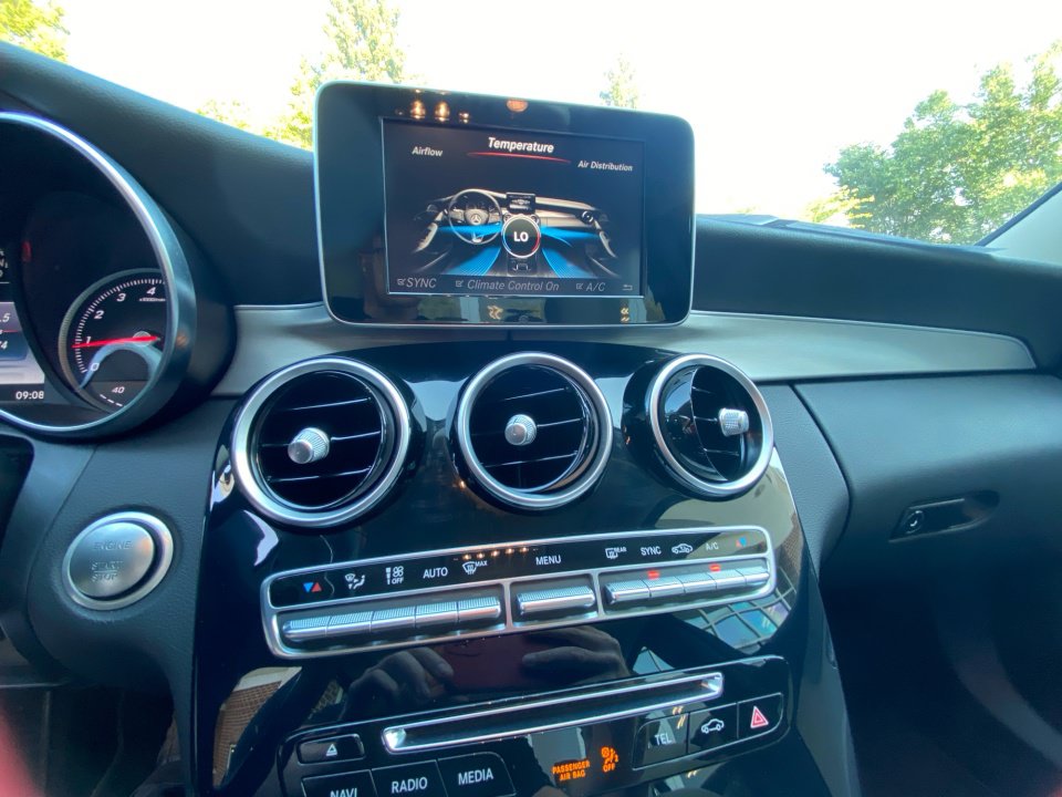 Used 2015 Mercedes-Benz C 300 4MATIC Sedan image 18