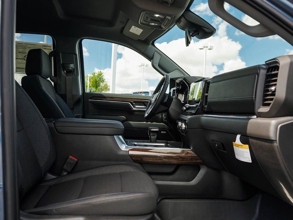 New 2026 GMC Sierra 1500 Elevation image 9