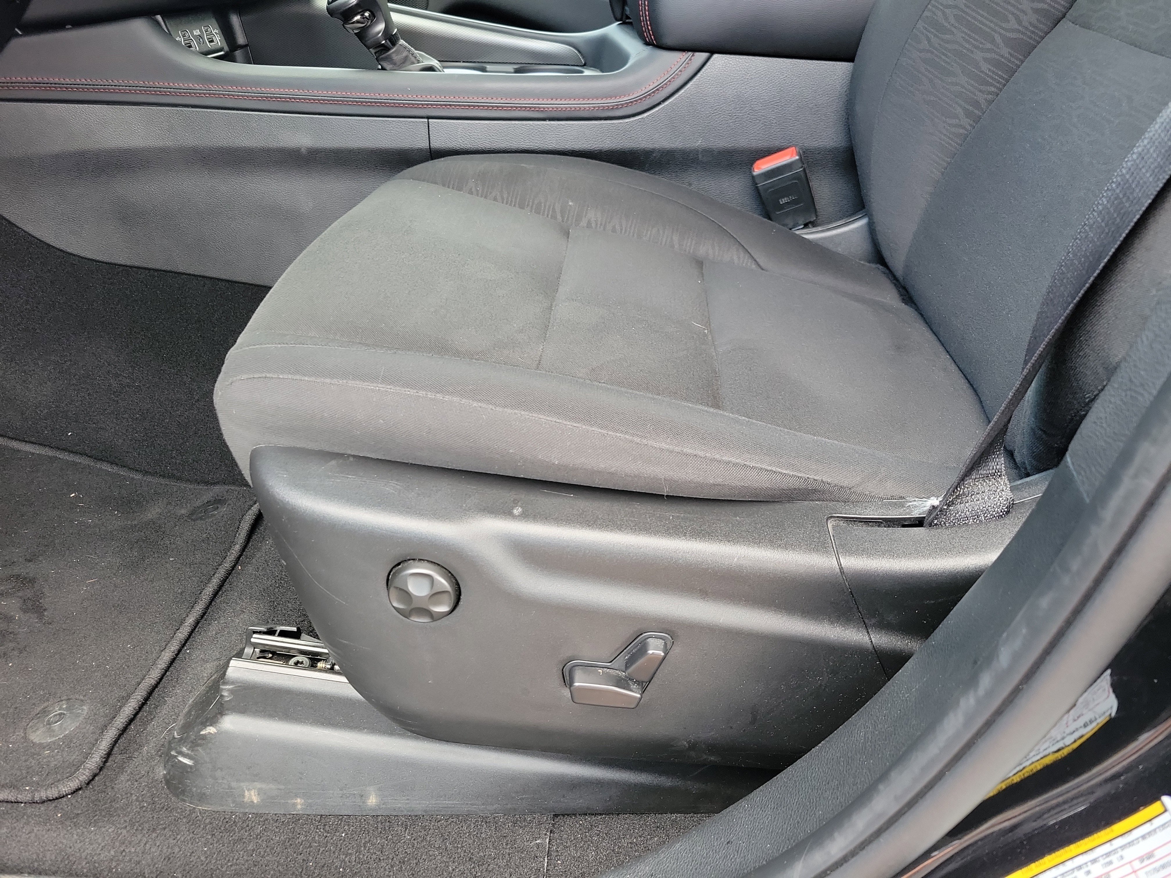 Used 2025 Dodge Durango GT image 5