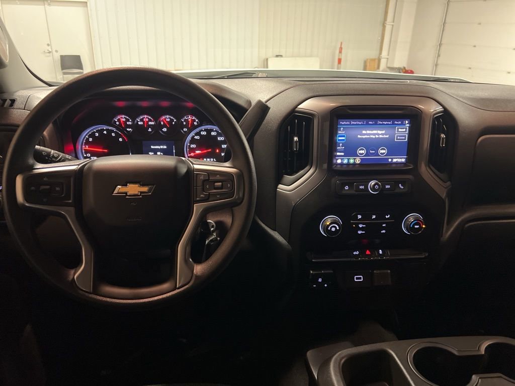 Used 2020 Chevrolet Silverado 1500 Custom w/ Custom Max Trailering Package image 12