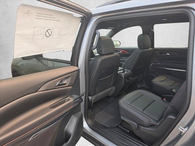 New 2026 Chevrolet Traverse Z71 w/ Driver Confidence Package AWD/4WD image 17
