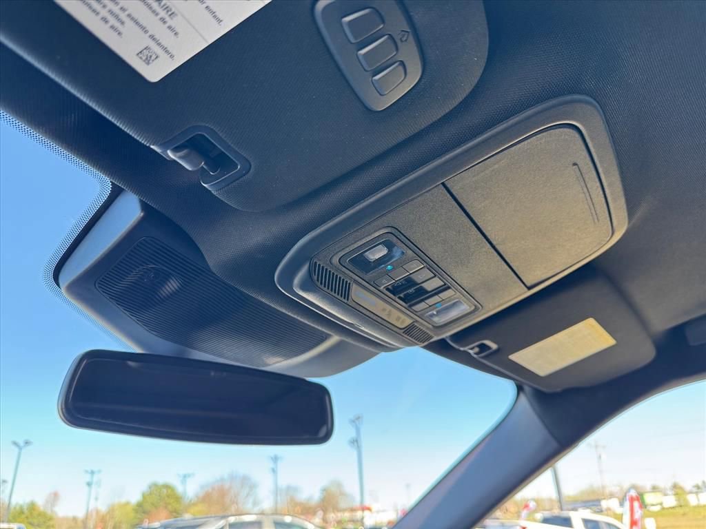 Used 2023 Ford Explorer King Ranch w/ Premium Technology Package image 28