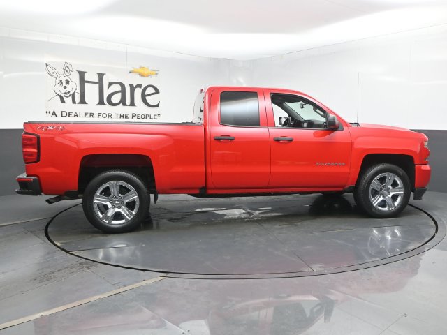 Used 2019 Chevrolet Silverado 1500 Custom w/ Custom Convenience Package AWD/4WD image 41