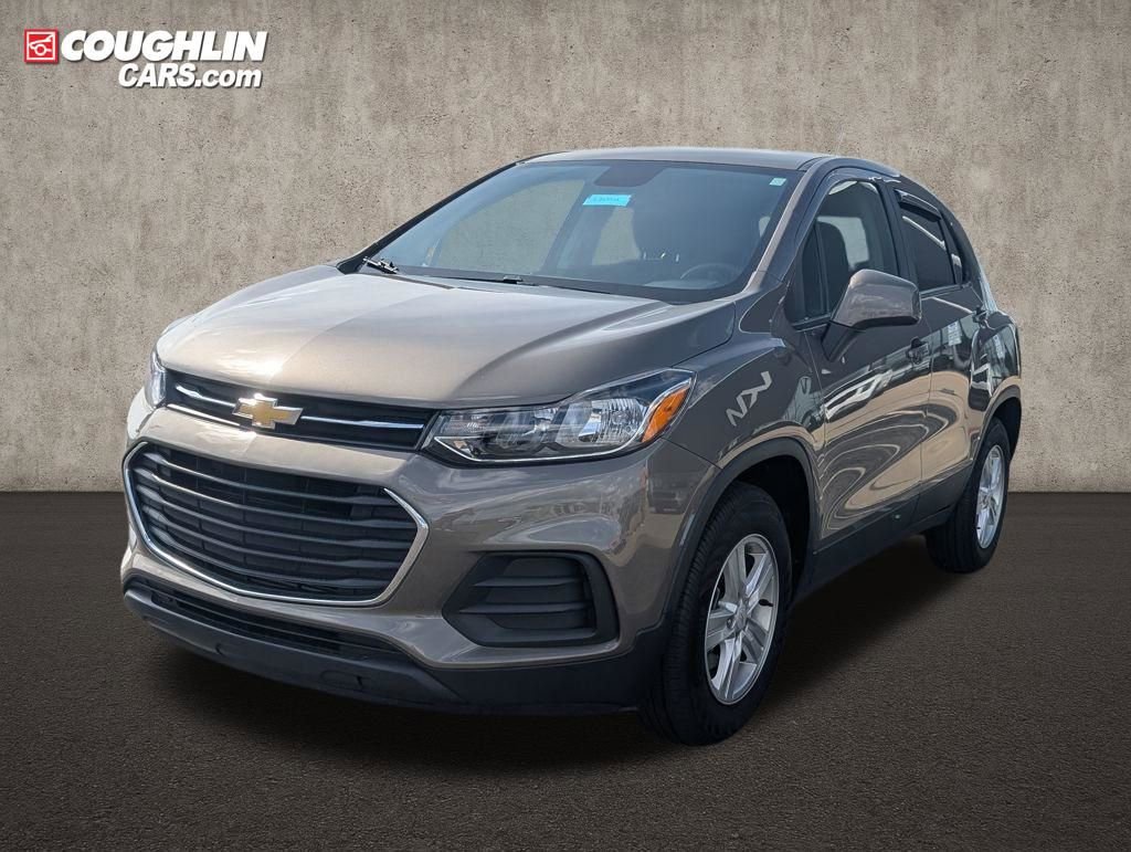 Used 2020 Chevrolet Trax LS w/ Tint and Cruise Package image 3
