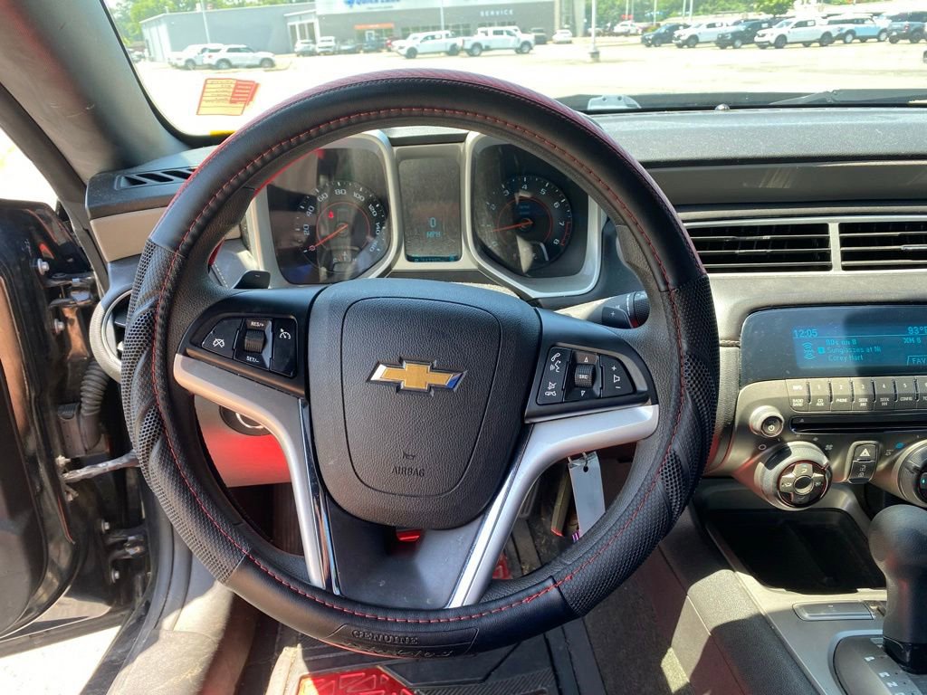 Used 2013 Chevrolet Camaro LS RWD image 18