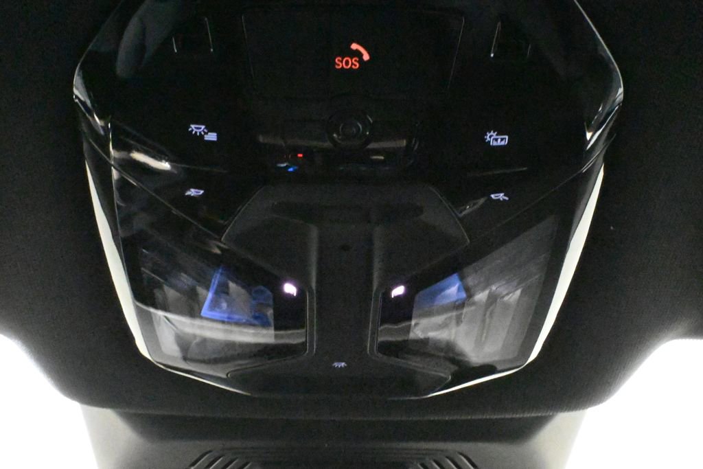 Used 2025 BMW iX xDrive50 w/ Premium Package image 21