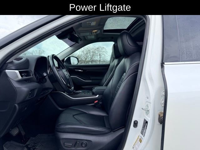 Used 2021 Toyota Highlander XLE image 8