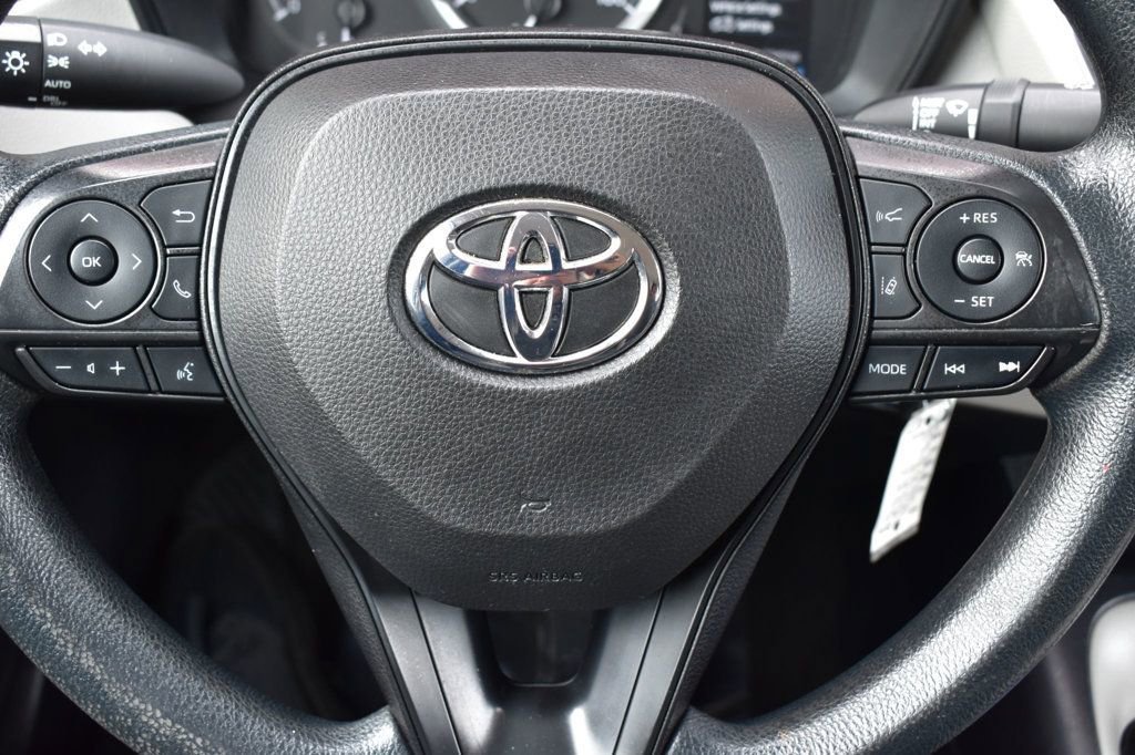 Used 2022 Toyota Corolla LE image 26
