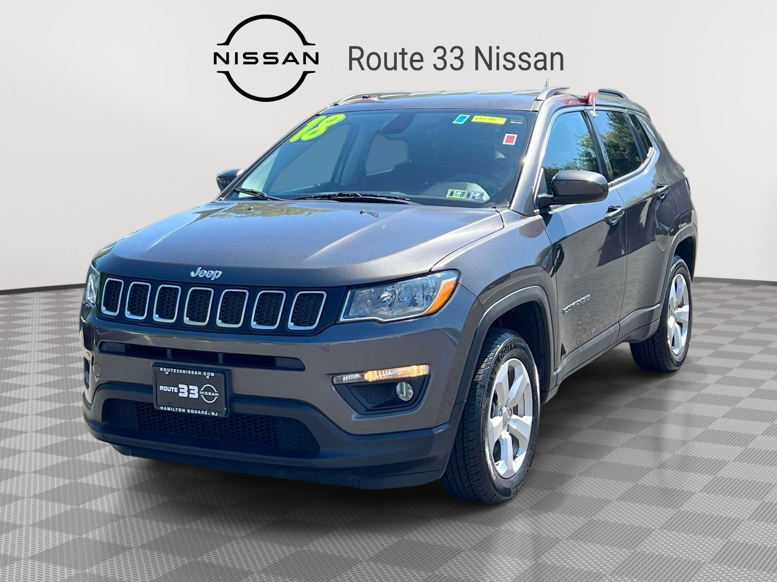 Used 2018 Jeep Compass Latitude w/ Safe & Security Group AWD/4WD image 2