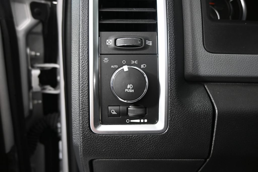 Used 2017 RAM 1500 Big Horn AWD/4WD image 23
