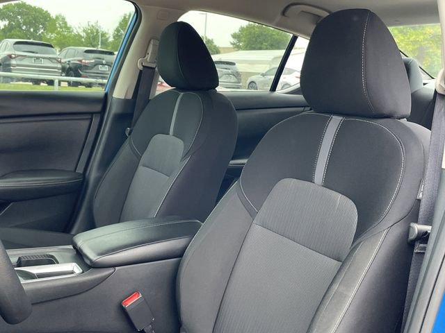 Used 2025 Nissan Sentra SV FWD image 23