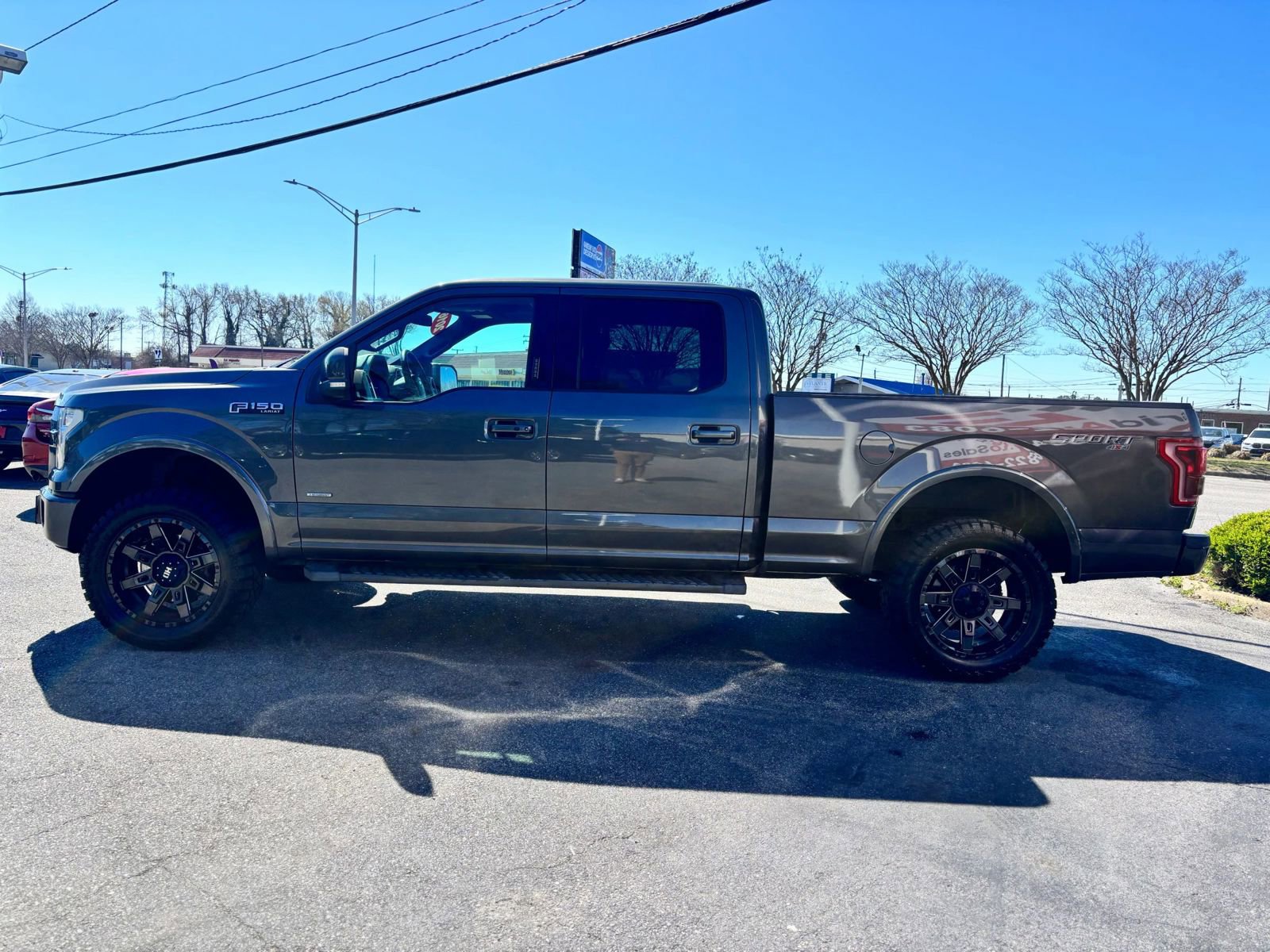 Used 2016 Ford F150 Lariat w/ Equipment Group 502A Luxury AWD/4WD image 7