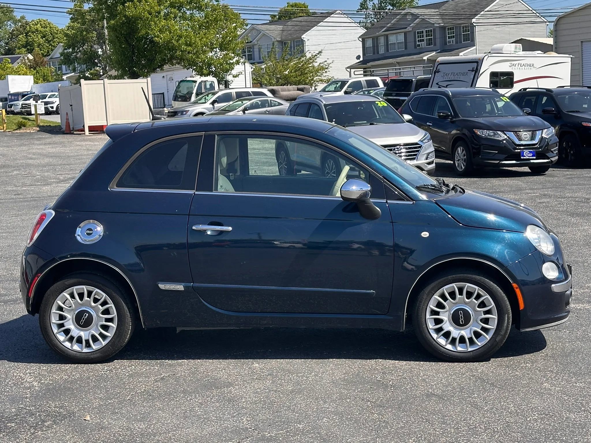 Used 2015 FIAT 500 Lounge w/ Luxury Leather Package FWD image 4