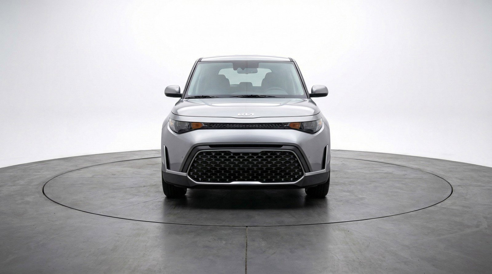 Used 2025 Kia Soul LX w/ LX Technology Package image 2