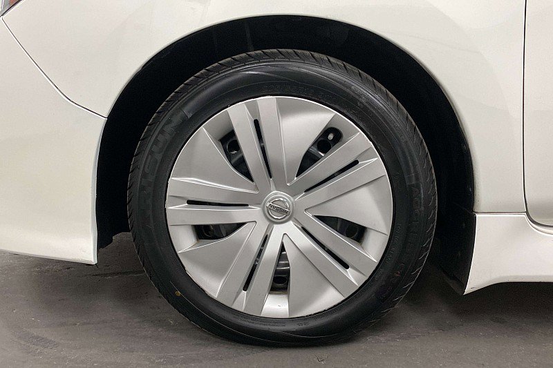 Used 2022 Nissan Leaf S image 10