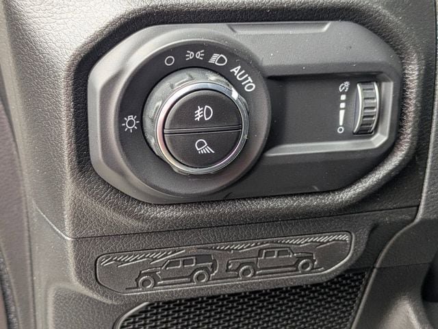New 2026 Jeep Gladiator Sport AWD/4WD image 18