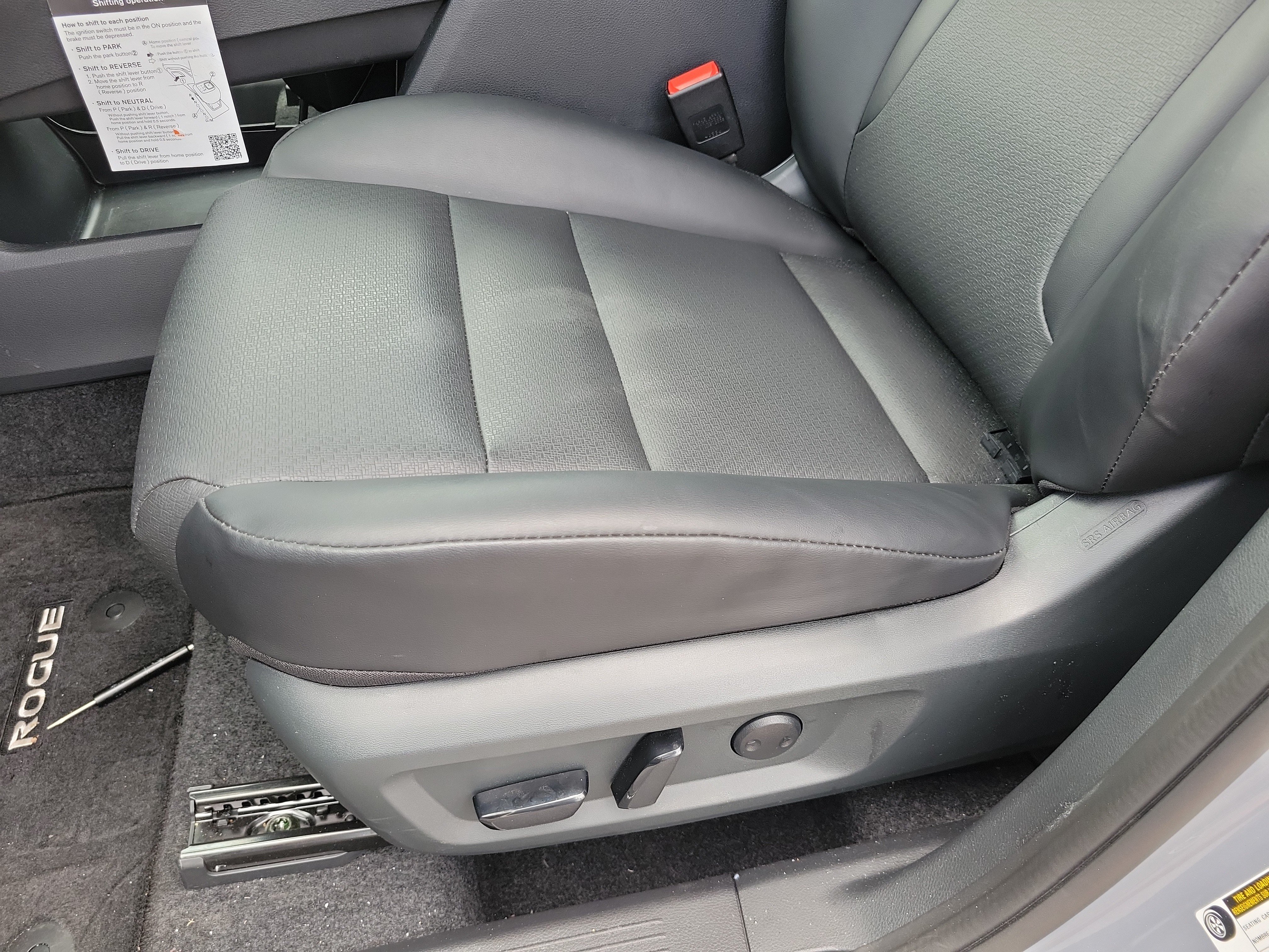 Used 2026 Nissan Rogue Dark Armor FWD image 10