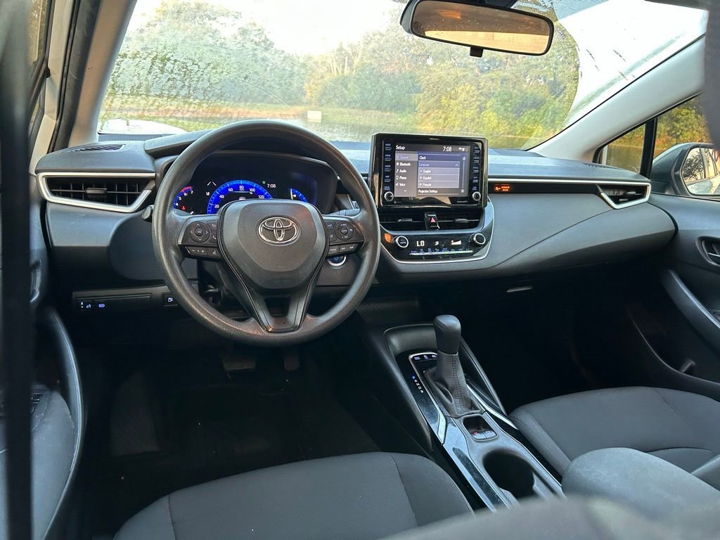 Used 2022 Toyota Corolla LE FWD image 11