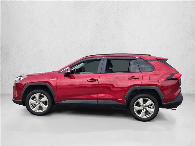 Used 2021 Toyota RAV4 XLE Premium image 3
