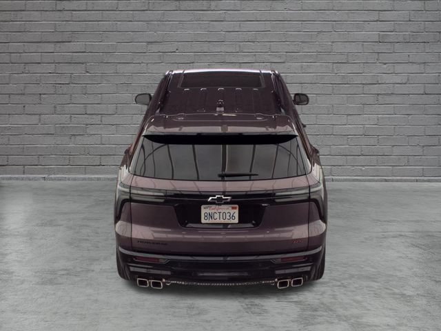 Used 2024 Chevrolet Traverse RS w/ LPO, Floor Liner Package FWD image 19